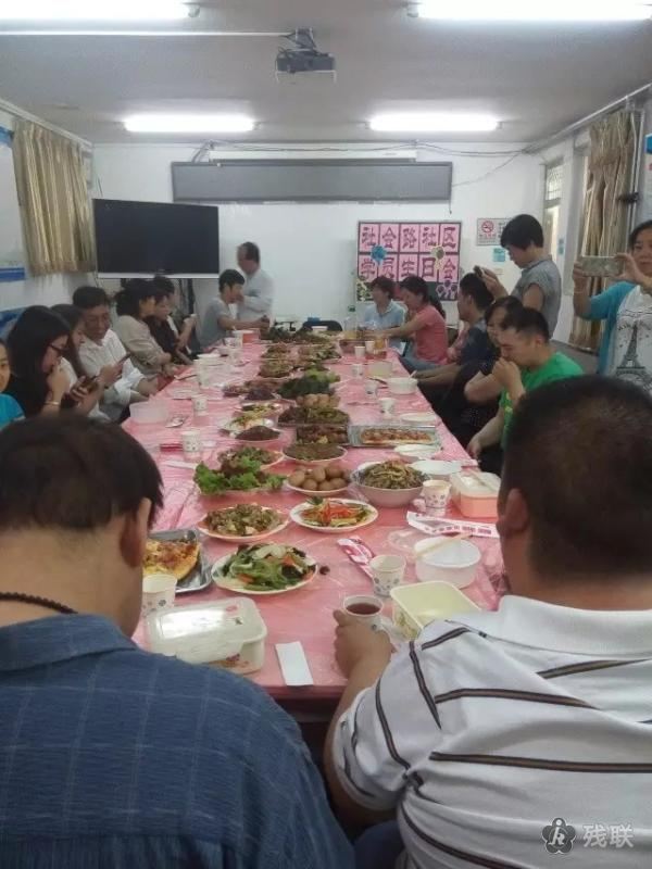 图为 活动现场