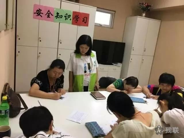 图为 活动现场