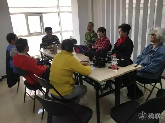 图为 会议现场