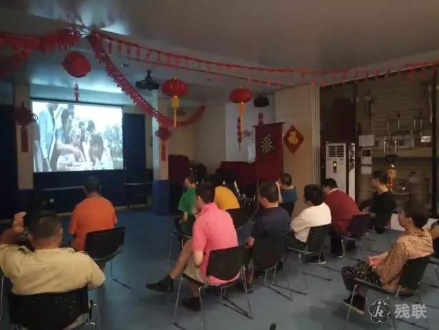 图为 观影现场
