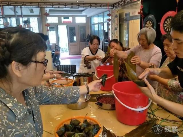 图为 活动现场