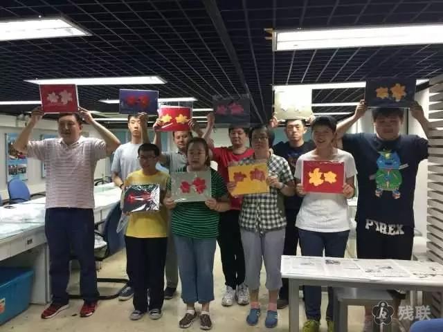 图为 活动合影