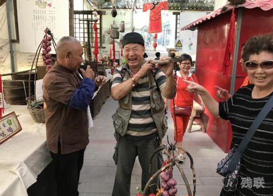 图为 活动现场