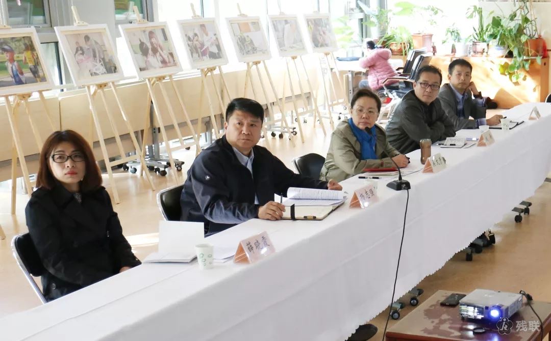 图为 会议现场