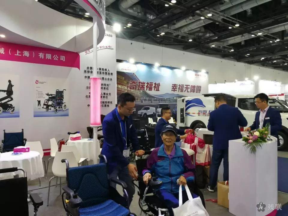 图为 参观现场